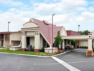 Knights Inn Greensboro Bagian luar foto