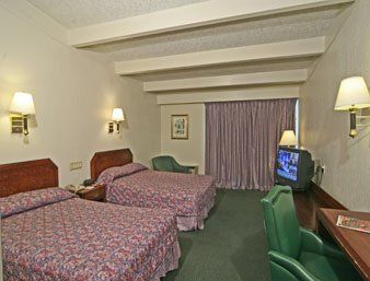 Knights Inn Greensboro Bagian luar foto